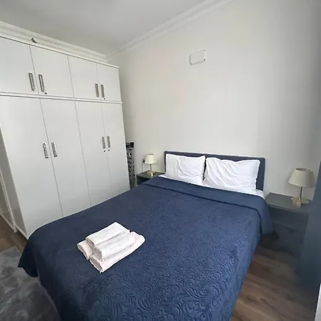 Center Of In Besiktas 2 1 With 2 Bathroom And 3 Air Conditioner *