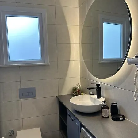 Center Of In Besiktas 2 1 With 2 Bathroom And 3 Air Conditioner