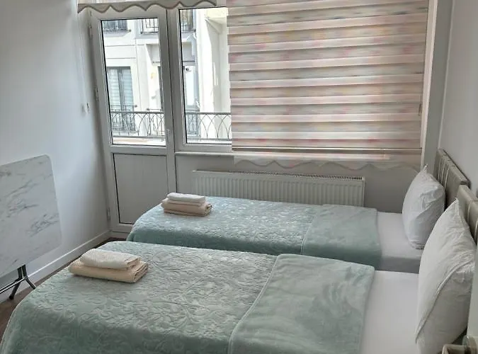 Center Of In Besiktas 2 1 With 2 Bathroom And 3 Air Conditioner Istanbul