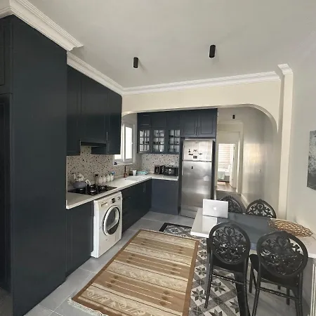 公寓 Center Of In Besiktas 2 1 With 2 Bathroom And 3 Air Conditioner 伊斯坦布尔